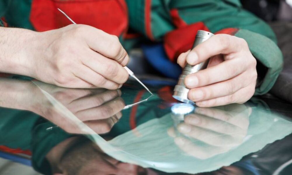 Čo robiť, keď vám praskne čelné sklo? Kompletný sprievodca pre vodičov Čo robiť, keď vám praskne čelné sklo? Kompletný sprievodca pre vodičov