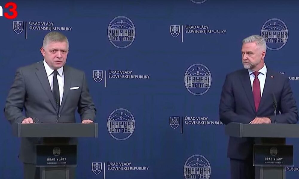 „Na Slovensku je prítomná diverzná skupina zahraničných expertov, ktorí organizovali protesty v Gruzínsku aj prevrat na Ukrajine,“ vyhlásil premiér Fico po rozhovore s prezidentom Pellegrinim