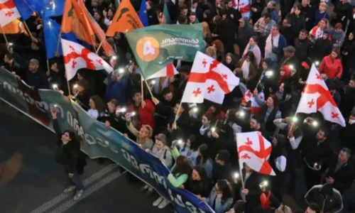 Dotlačia Gruzínsko do vojny?