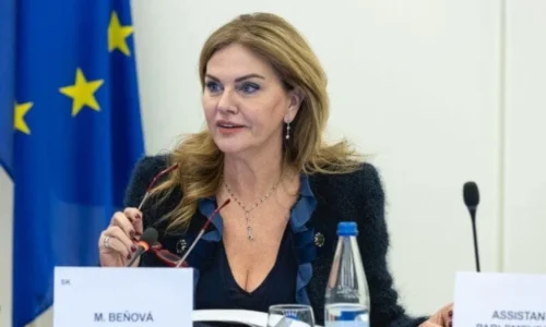 „Nevypli nepohodlných, aby mlčali!“ – Beňová o cenzúre, vydieraní a politickom tornáde!