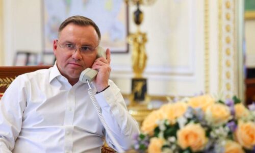 Duda vyzval Zelenského na zachovanie pokojnej a konštruktívnej spolupráce s prezidentom USA Donaldom Trumpom.