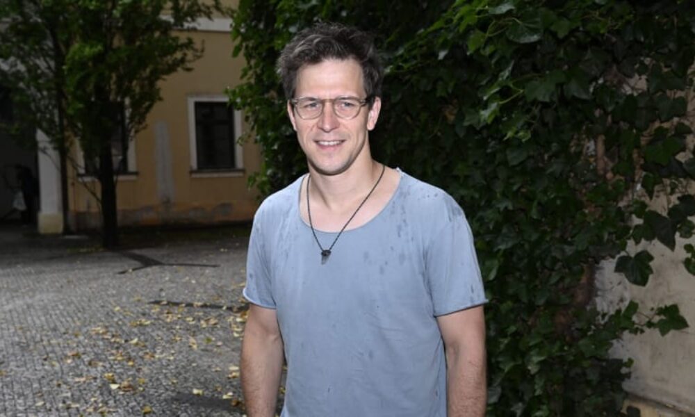 Novopečený otec Igor Orozovič prozradil jméno dcery. Rodičovství ho překvapilo