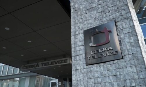 Protiprávní novela? Vláda zvýšení poplatků brání, opozice nešetří kritikou