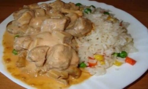 Bravčové mäsko s hubami v obľúbenej krémovo-syrovej omáčke nikdy nesklamalo