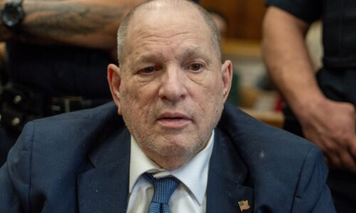 V USA začal obnovený proces s bývalým producentom Harveym Weinsteinom, kvôli ktorému vzniklo hnutie Me Too