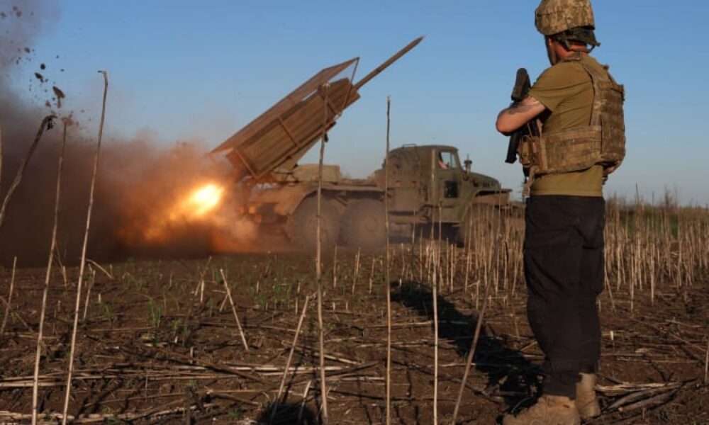 CNN: Ruské příměří je podvod, zuří Ukrajinci. Palba pokračuje, dokazuje reportáž z velína