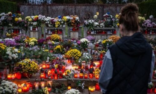 Dušičky se blíží, pozor na praktiky obchodníků. Máte právo i na snížení ceny, radí experti