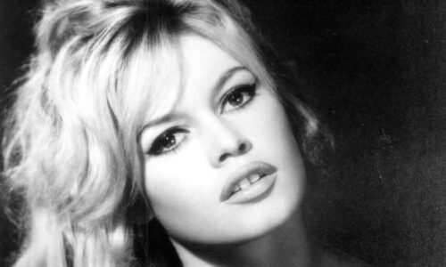 Oplakáváme legendu století, napsal Macron. Na Bardotovou vzpomíná celá Francie