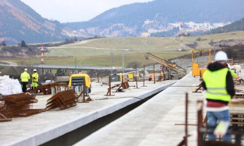 Motoristi sa dočkajú nových diaľnic. NDS tento rok otvorí obchvat Ružomberka aj križovatku D1/D4