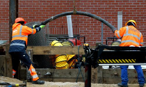 Na juhozápade Berlína zostáva bez elektriny 25 500 domácností. V meste vznikli núdzové ubytovania