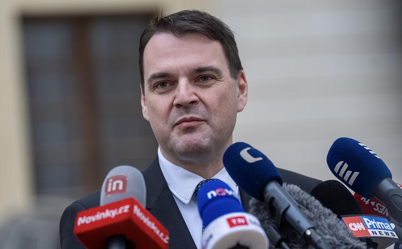 Navštívim Ukrajinu, oznámil český minister Macinka. So Sybihom si vyjasnili Okamurov prejav