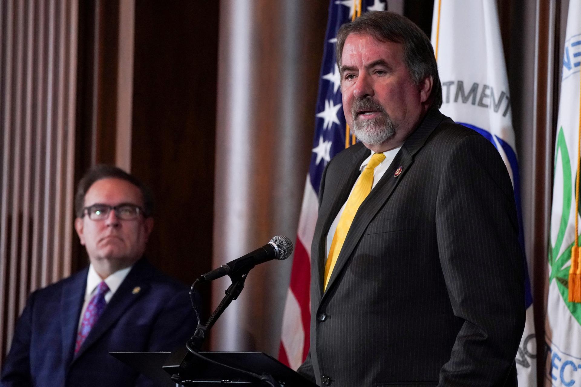 Zomrel americký kongresman LaMalfa. Republikánom sa zmenšila väčšina na 218 kresiel