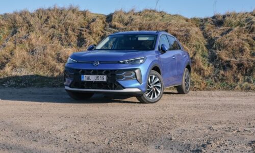 Nejprodávanější Volkswagen dneška v novém nabídne hezčí interiér a pohodlí, dokonalý však není Nejprodávanější Volkswagen dneška v novém nabídne hezčí interiér a pohodlí, dokonalý však není