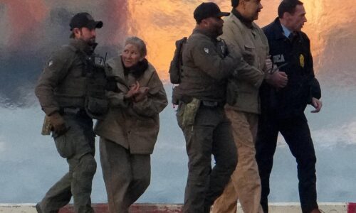 Maduro a jeho manželka utrpeli pri americkej operácii ľahšie poranenia