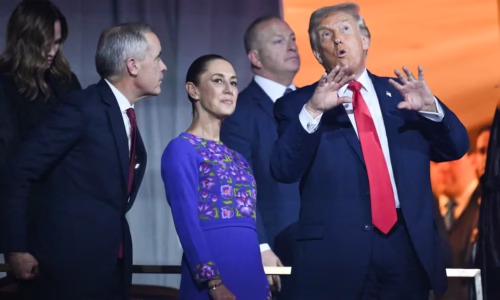 Kanada sa musí pripraviť na možný vojenský tlak USA