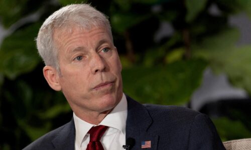 USA budú predávať venezuelskú ropu bez časového obmedzenia. Výnosy pôjdu na účet pod kontrolou Washingtonu