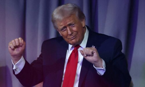 Ceny ropy klesajú. Ovplyvňujú ich Trumpove slová o dodávkach miliónov barelov z Venezuely