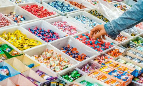 Nákupný košík sa Slovákom opäť predražil. Biznis hovorí o zásahu až do štvrtiny položiek Nákupný košík sa Slovákom opäť predražil. Biznis hovorí o zásahu až do štvrtiny položiek