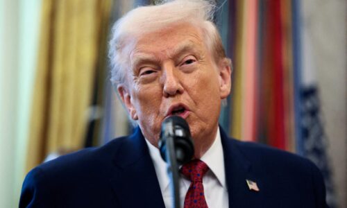 Trump ocenil telefonát s kolumbijským prezidentom, pozval ho do Bieleho domu