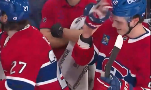 VIDEO Juraj Slafkovský neveril vlastným očiam. Nepremenil gólovú tutovku. Jeho reakcia baví celý internet