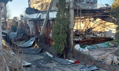 Útoky ruskej armády si na juhu Ukrajiny vyžiadali životy štyroch civilistov. V Chersone zasiahli kaviareň