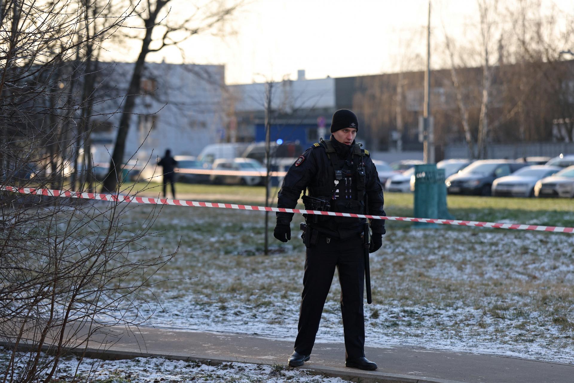 Demonštranti v ruskom Petrohrade protestovali proti búraniu historickej budovy. Polícia zatkla 12 ľudí Demonštranti v ruskom Petrohrade protestovali proti búraniu historickej budovy. Polícia zatkla 12 ľudí