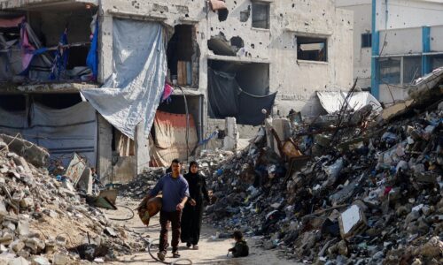 Dron zasiahol stan pre vysídlencov. Izraelské útoky v Gaze si vyžiadali sedem obetí vrátane štyroch detí