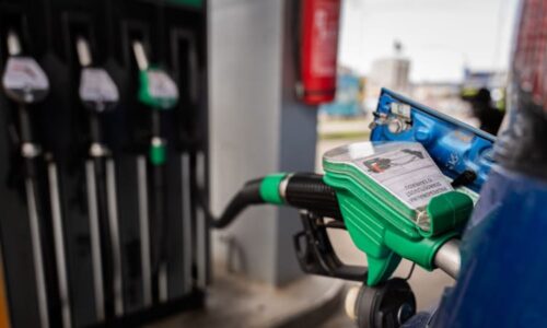 Šest čerpacích stanic dostalo v roce 2026 pokutu za špatné palivo. Víme, které to jsou