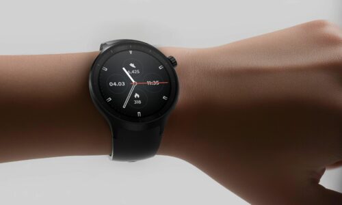 Motorola predstavila viac než len špičkové telefóny. Fanúšikov potešia AI asistent aj bohaté príslušenstvo