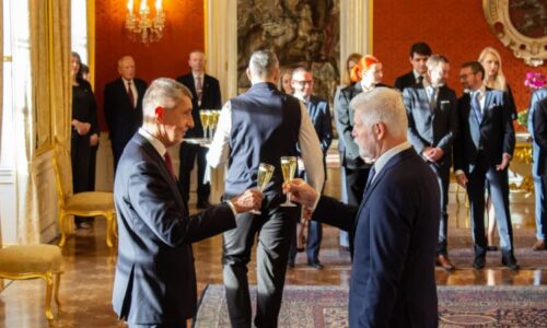 EXKLUZIVNĚ: Pavel i Babiš se těší nadpoloviční důvěře občanů. Nejvíce odpůrců má Okamura