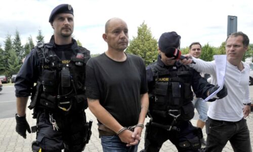 Jeden z nejbrutálnějších případů Hlasů zločinu. Vrah číšníka Ondry unikal dlouhých 13 let