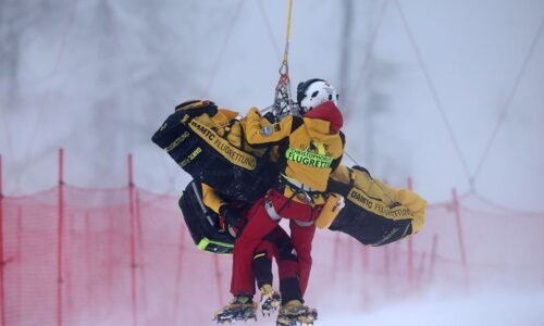 VIDEO Obavy o šampiónku v zjazde. Po nehode na trati musel zasahovať vrtuľník
