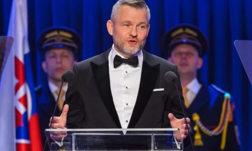 Pellegrini vyzval na ceremoniáli na pomyselné uzavretie celospoločenskej zmluvy o rozvoji Slovenska