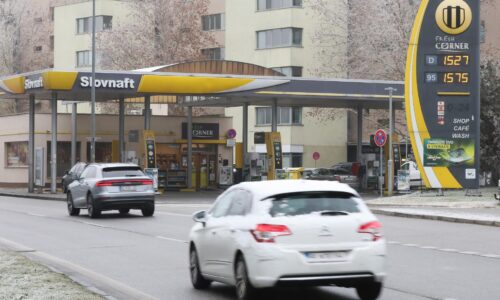 Benzín pod 1,40 eura za liter je extrém. Rok 2026 visí na piatich faktoroch, vrátane tajnej dohody mocností