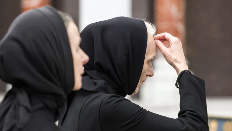 Sestry v akci. ruské jeptišky působily v estonsku, mimo víru svým vojákům vozily i drony