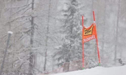 Nepriaznivé podmienky ovplyvnili aj včerajší zjazd. Organizátori pretekov zrušili super-G žien