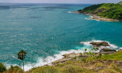 Neštěstí v ráji nepřežila 18letá dívka: U ostrova Phuket havarovala loď plná turistů