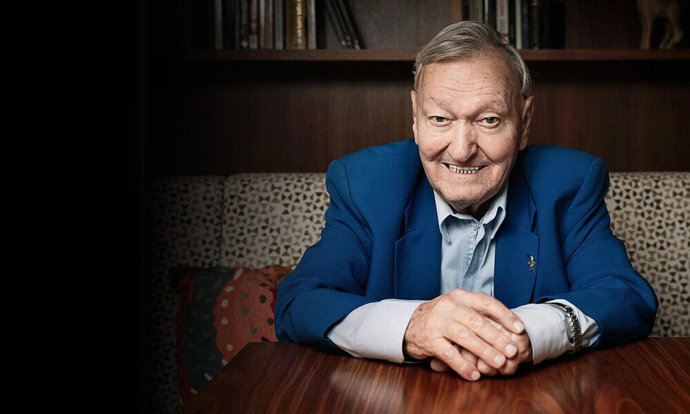 Zomrel spisovateľ a záhadológ Erich von Däniken, mal 90 rokov