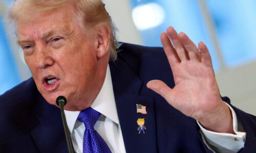 Trump hrozí Kube odrezaním od ropy a peňazí: Uzavrite dohodu, než bude neskoro