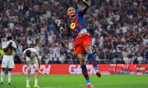 Barcelona obhájila Španielsky superpohár, triumf zariadil ​dvojgólový Raphinha