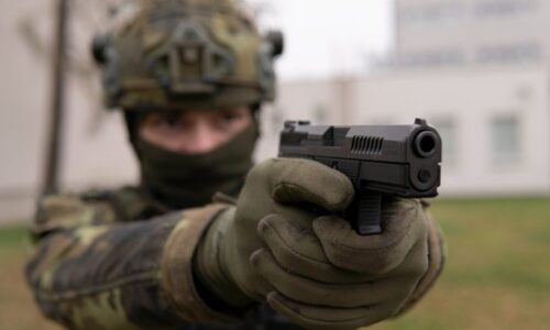 Česká zbrojovka dosiahla historický úspech – nemecký Bundeswehr si vybral jej pištoľ ako svoju novú služobnú zbraň