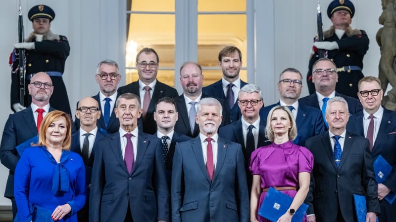 ON-LINE: Babišova třetí vláda jde žádat o důvěru. Premiér předtím musí na kobereček k SPD ON-LINE: Babišova třetí vláda jde žádat o důvěru. Premiér předtím musí na kobereček k SPD