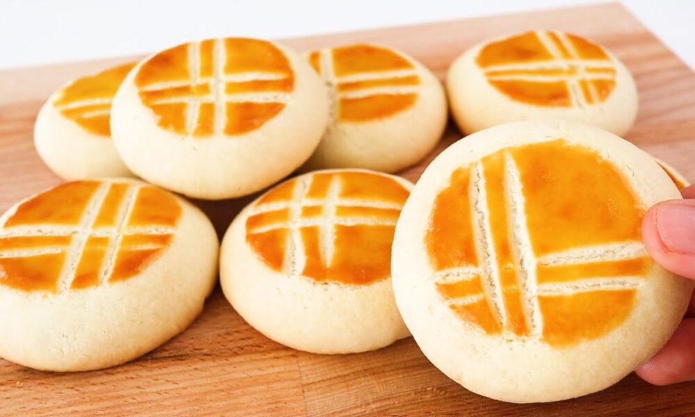 No Kneading! Simple and delicious! New style homemade mooncake! Important tips are in description