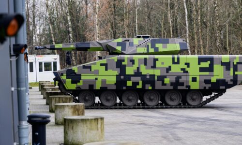 Nemecký gigant posiela Kyjevu prvé vozidlá Lynx KF41. Stroje by sa mali neskôr vyrábať aj na Ukrajine