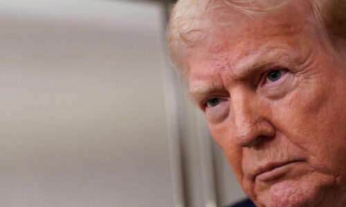 Pomoc je na ceste, odkázal Trump protestujúcim v Iráne. Schovajte si mená zabijakov a násilníkov, dodal