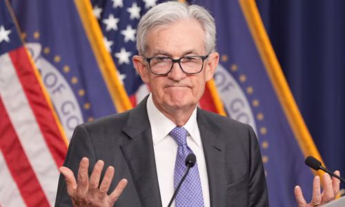 Finančná oligarchia na oboch stranách Atlantiku hádže Trumpovi rukavicu