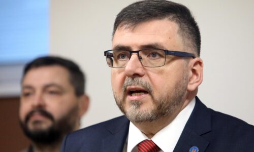 Obciam hrozí ekonomický kolaps. Božik varuje, že dlhovú brzdu by takmer 99 percent z nich neprežilo