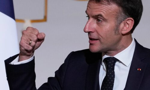 Francúzsko vyšle do Grónska svojich vojakov. Prví sú už na ceste, potvrdil Macron