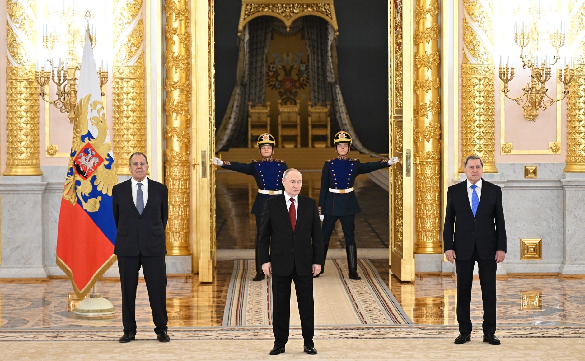 Vladimir Putin: Svet čoraz viac trpí kvôli štátom zneužívajúcim silu