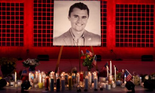 Izrael posmrtne ocení Charlieho Kirka za jeho boj proti antisemitizmu